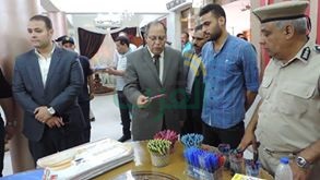 بالصور.. مدير أمن كفر الشيخ يفتتح معرض المستلزمات المدرسية