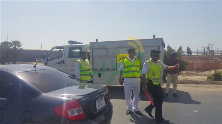 انتشار الخدمات المرورية لتأمين الجماهير الوافدة لاستاد برج العرب انتشار الخدمات المرورية لتأمين الجماهير الوافدة لاستاد برج العرب
