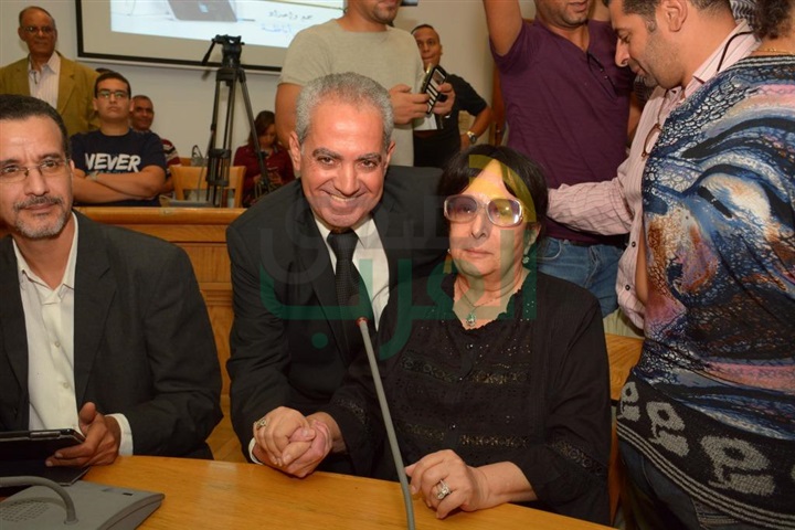 بالصور.. بدء حفل توقيع كتاب "أيام من حياتي" بحضور نجوم الفن بالصور.. بدء حفل توقيع كتاب "أيام من حياتي" بحضور نجوم الفن