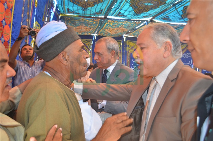 الهجان يشهد جلسة القودة بين آل احمد وآل ابو علام بالوقف