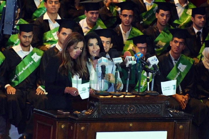 بالصور.. تكريم منى الشاذلي والوزراء خلال احتفالية "اليوم المصري للتعليم"