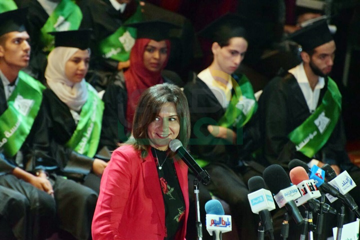 بالصور.. تكريم منى الشاذلي والوزراء خلال احتفالية "اليوم المصري للتعليم"