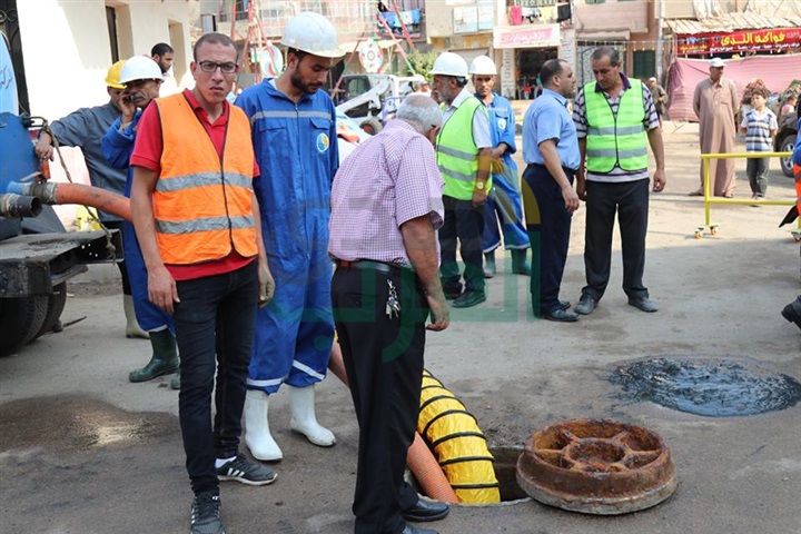 الصور.. محافظ كفر الشيخ يشهد محاكاة حية لمواجهة السيول والأمطار