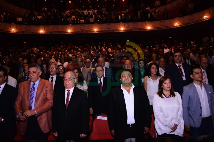 بالصور.. بدء افتتاح مهرجان القاهرة الدولي للمسرح المعاصر التجريبي