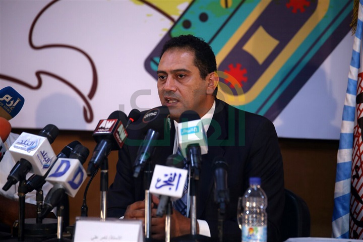 مؤتمر حفل "القرن" بحضور عدد من نجوم الثمانينات مؤتمر حفل "القرن" بحضور عدد من نجوم الثمانينات