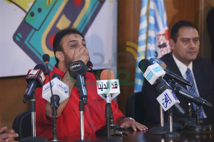 مؤتمر حفل "القرن" بحضور عدد من نجوم الثمانينات مؤتمر حفل "القرن" بحضور عدد من نجوم الثمانينات