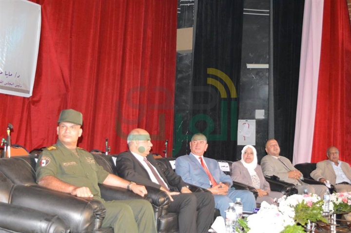 محافظ كفر الشيخ ورئيس الجامعة يشهدان مؤتمر المرأة صانعة السلام