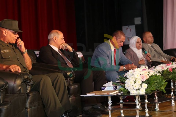 محافظ كفر الشيخ ورئيس الجامعة يشهدان مؤتمر المرأة صانعة السلام