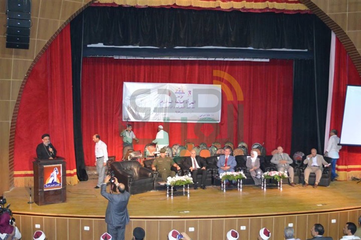 محافظ كفر الشيخ ورئيس الجامعة يشهدان مؤتمر المرأة صانعة السلام