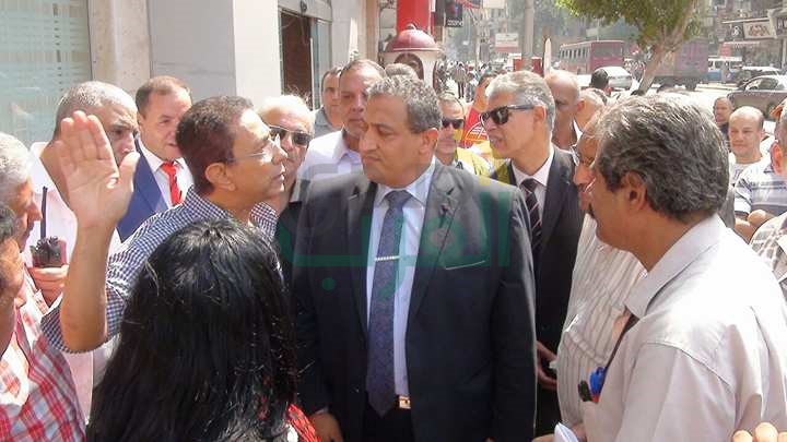 بالصور.. حملة نظافة لـ"مؤيدون" فى شبرا لدعم ترشيح السيسى لولاية ثانية