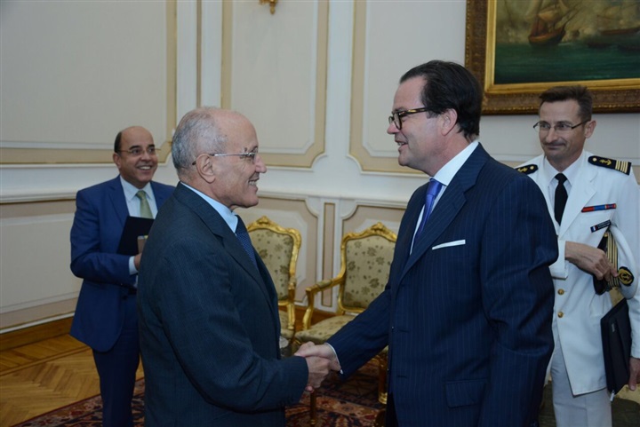 "العصار" يستقبل "روماتيه" لبحث سبل تعزيز التعاون بين مصر وفرنسا