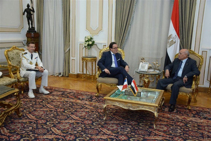 "العصار" يستقبل "روماتيه" لبحث سبل تعزيز التعاون بين مصر وفرنسا