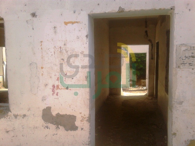 بالصور.. توقف إنشاءات مبنى الجديد لـ"الإدارة التعليمية" بنجع حمادي