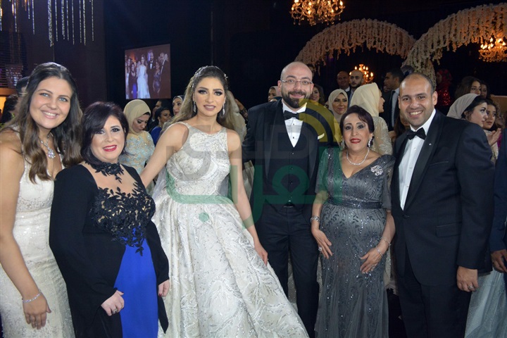 بالصور.. الليثي وألا كوشنير يشعلان زفاف "إبراهيم" و"نورا" بحضور الزند بالصور.. الليثي وألا كوشنير يشعلان زفاف "إبراهيم" و"نورا" بحضور الزند