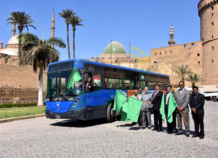 "هند العجائب" على أتوبيسات النقل العام بالقاهرة