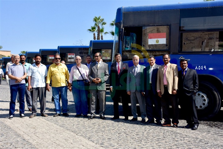 "هند العجائب" على أتوبيسات النقل العام بالقاهرة