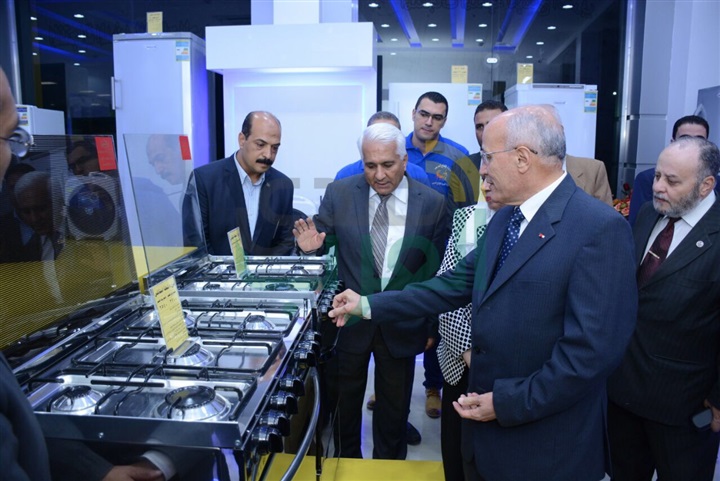 بالصور.. "العصار" يفتتح معرض الإنتاج الحربي بحلوان بعد تجديده