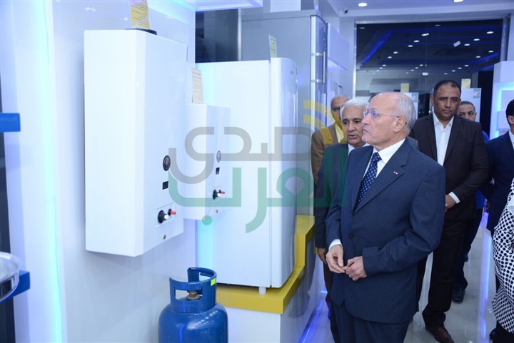 بالصور.. "العصار" يفتتح معرض الإنتاج الحربي بحلوان بعد تجديده