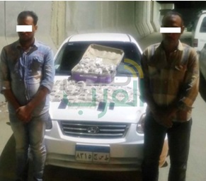 بالصور.. ضبط عاطلين بـ70 ألف قرص مخدر بالسويس