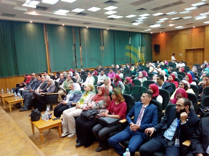 بدء فاعليات برنامج إعداد القيادات الإدارية والتنفيذية الرفيعة بصيادلة القليوبية