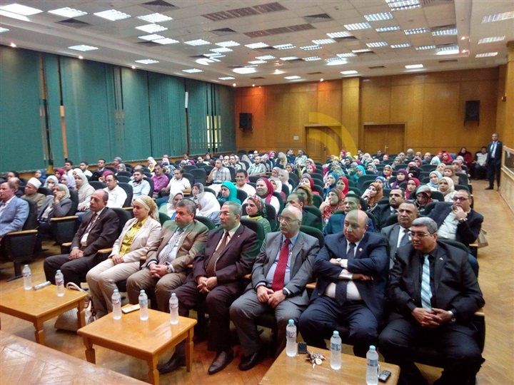 بدء فاعليات برنامج إعداد القيادات الإدارية والتنفيذية الرفيعة بصيادلة القليوبية