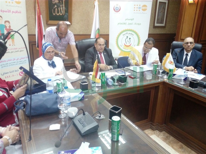 الصحة: توقيع بروتوكول تعاون مع جامعة سوهاج لتوفير وتدريب الأطباء بوحدات الرعاية الصحية