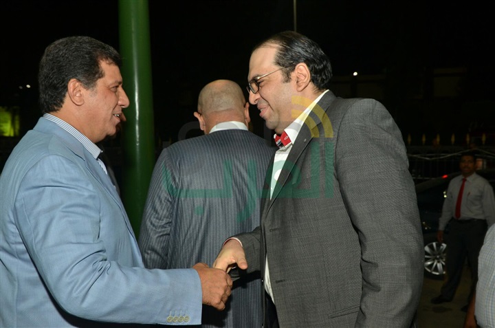 بالصور.. المشير طنطاوي وعلاء مبارك وأبوهشيمة يشاركون بعزاء زوجة مصطفى عبده