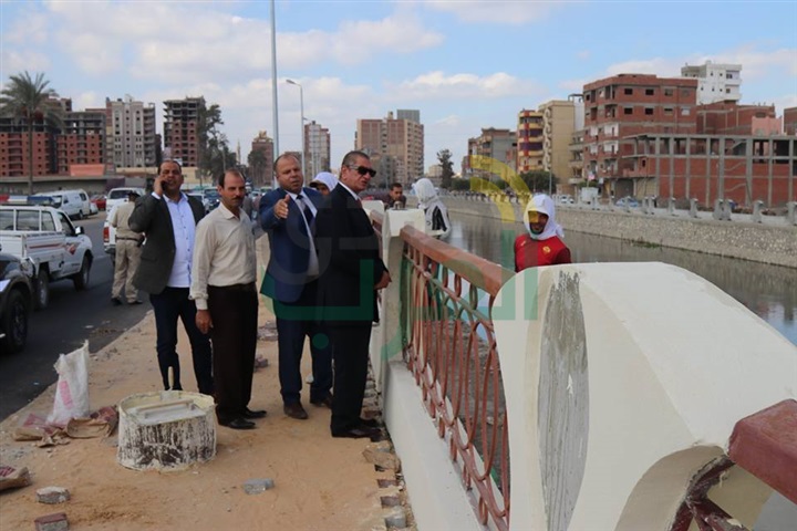بالفيديو والصور.. محافظ كفر الشيخ يوجه بسرعة إنهاء أعمال الإنارة بكورنيش الزاوية