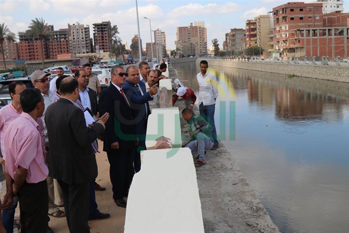 بالفيديو والصور.. محافظ كفر الشيخ يوجه بسرعة إنهاء أعمال الإنارة بكورنيش الزاوية