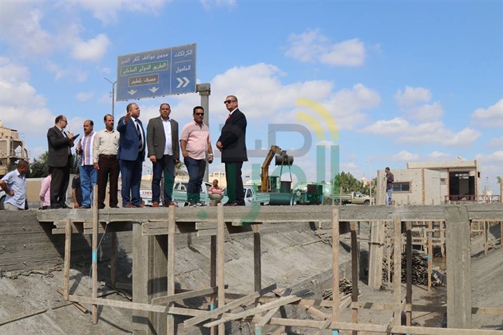 بالفيديو والصور.. محافظ كفر الشيخ يتفقد رافع غسيل محطة المياه بشرق المدينة