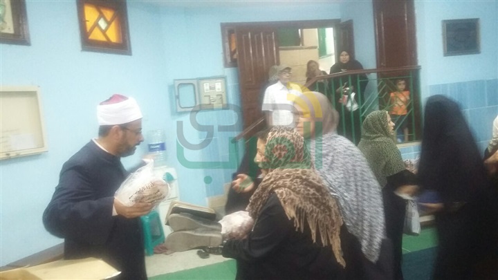أوقاف الإسكندرية توزع 2300 كيلو  من اللحوم على الأسر الأكثر احتياجا "