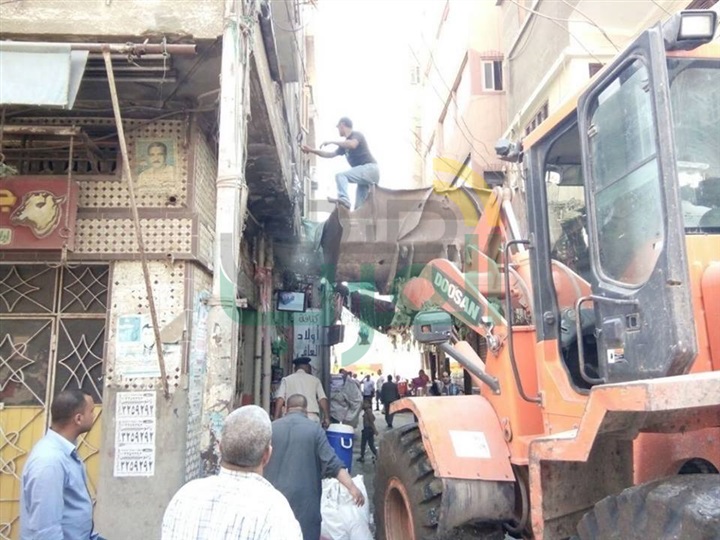 بالصور..مدير أمن كفر الشيخ يقود حملة لاعادة الانضباط للشارع الكفراوي
