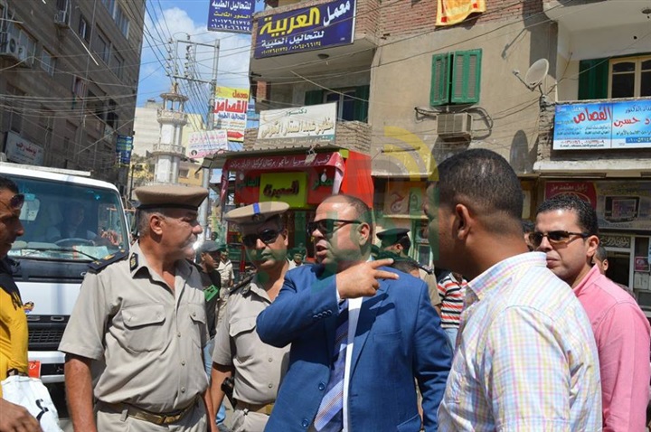 بالصور..مدير أمن كفر الشيخ يقود حملة لاعادة الانضباط للشارع الكفراوي