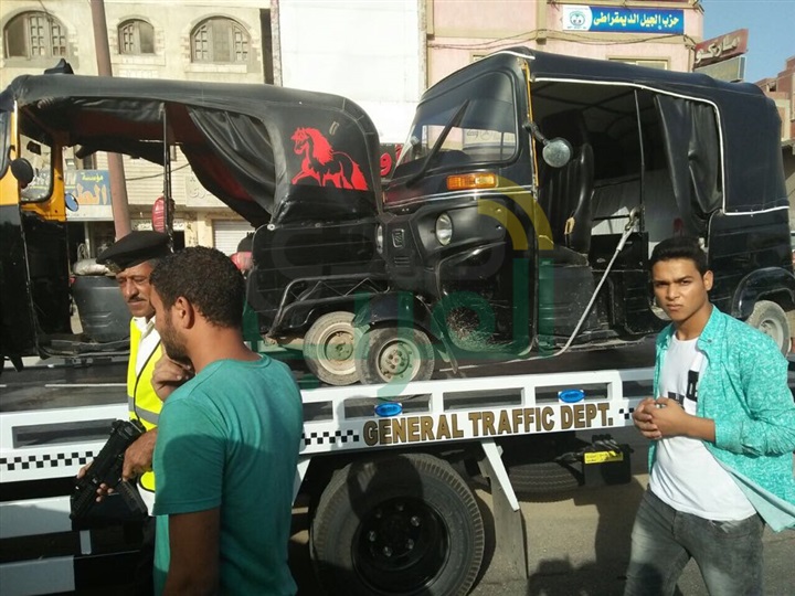 بالصور.. حملات مكثفة على الطرق السريعة وخط ساخن للإغاثة