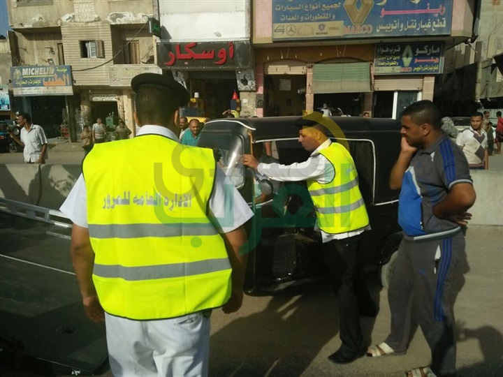 بالصور.. حملات مكثفة على الطرق السريعة وخط ساخن للإغاثة