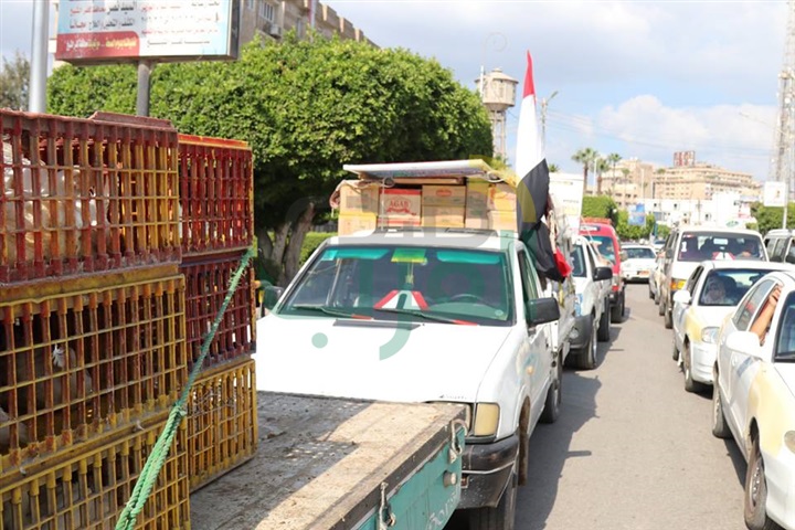 بالصور.. محافظ كفر الشيخ يشهد انطلاق قافلة "الشعب يأمر" لمكافحة الغلاء