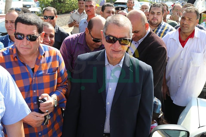 بالصور.. محافظ كفر الشيخ يشهد انطلاق قافلة "الشعب يأمر" لمكافحة الغلاء