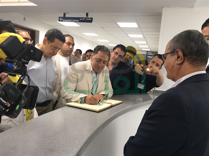 وزير الصحة يتفقد التجهيزات النهائية لمستشفى شرم الشيخ الدولى تمهيداً لافتتاحها