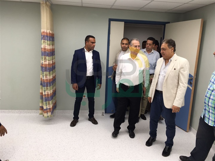 وزير الصحة يتفقد التجهيزات النهائية لمستشفى شرم الشيخ الدولى تمهيداً لافتتاحها