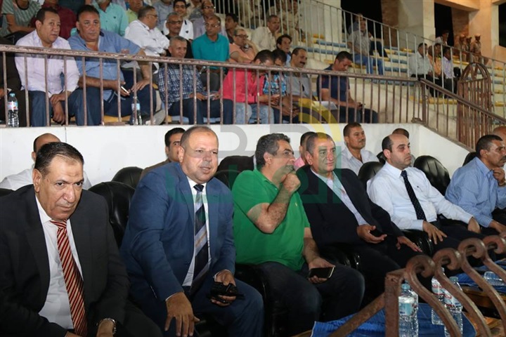 المحافظ ومديرا الأمن والبحث الجنائي يشاركون فرحة  فوز كفر الشيخ على أبوقير للأسمدة بثلاثية نظيفة