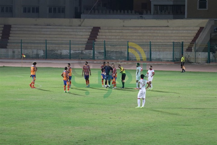 المحافظ ومديرا الأمن والبحث الجنائي يشاركون فرحة  فوز كفر الشيخ على أبوقير للأسمدة بثلاثية نظيفة