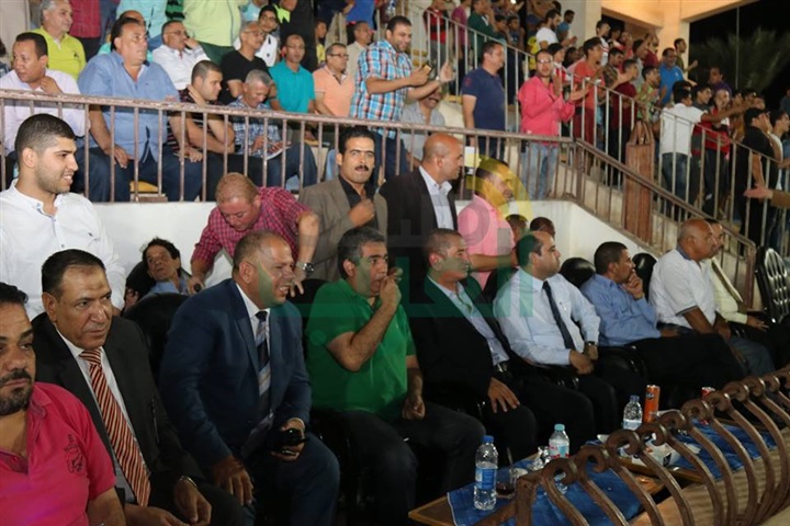 المحافظ ومديرا الأمن والبحث الجنائي يشاركون فرحة  فوز كفر الشيخ على أبوقير للأسمدة بثلاثية نظيفة