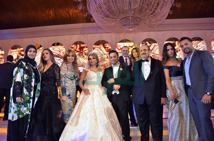 بالصور.. عمرو دياب ونيكول سابا يشعلان زفاف "يارا الزمتي" و"مصطفى إدريس" بالصور.. عمرو دياب ونيكول سابا يشعلان زفاف "يارا الزمتي" و"مصطفى إدريس"