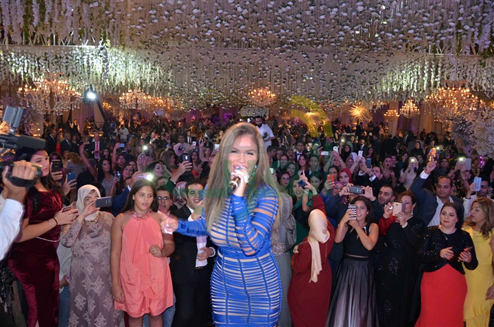 بالصور.. عمرو دياب ونيكول سابا يشعلان زفاف "يارا الزمتي" و"مصطفى إدريس" بالصور.. عمرو دياب ونيكول سابا يشعلان زفاف "يارا الزمتي" و"مصطفى إدريس"