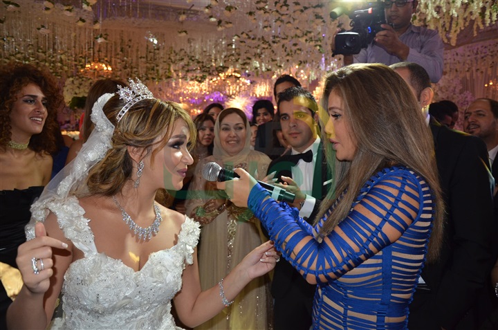 بالصور.. عمرو دياب ونيكول سابا يشعلان زفاف "يارا الزمتي" و"مصطفى إدريس" بالصور.. عمرو دياب ونيكول سابا يشعلان زفاف "يارا الزمتي" و"مصطفى إدريس"