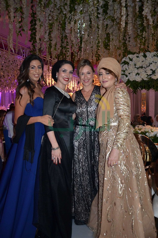بالصور.. عمرو دياب ونيكول سابا يشعلان زفاف "يارا الزمتي" و"مصطفى إدريس" بالصور.. عمرو دياب ونيكول سابا يشعلان زفاف "يارا الزمتي" و"مصطفى إدريس"