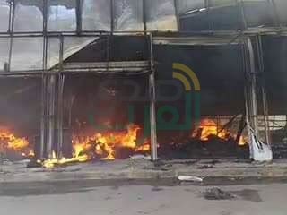 بالصور.. حريق هائل بمعرض ملابس ببنها