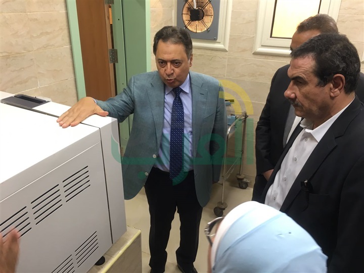 بالصور.. وزير الصحة يتفقد تجهيزات مستشفى البراجيل تمهيداً لافتتاحه