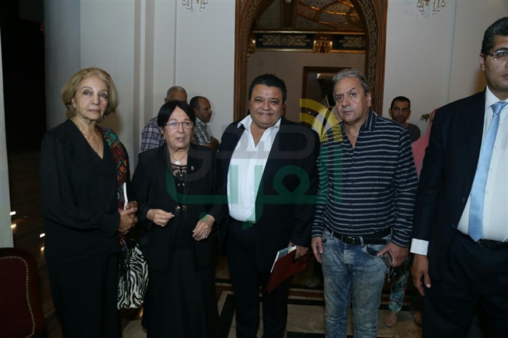 رشوان توفيق و جلال الشرقاوى أول الحضور بحفل تكريم اسم الراحل محفوظ عبد الرحمن رشوان توفيق و جلال الشرقاوى أول الحضور بحفل تكريم اسم الراحل محفوظ عبد الرحمن