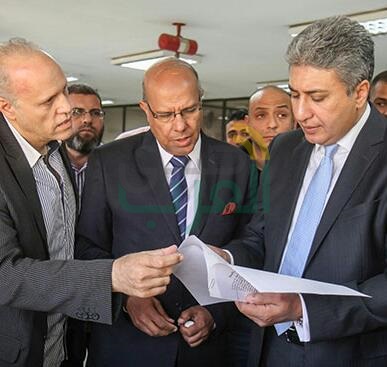 وزير الطيران المدنى يتفقد استعدادات الهيئة العامة للأرصاد الجوية لمواجهة السيول هذا العام